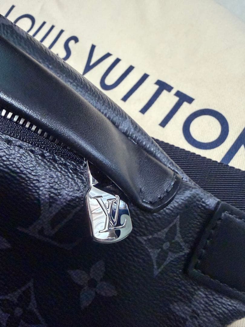 LOUIS VUITTON ディスカバリーバムバック