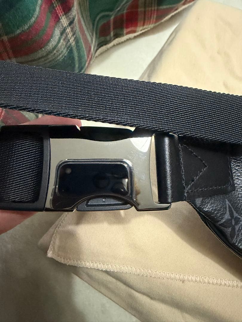 LOUIS VUITTON ディスカバリーバムバック