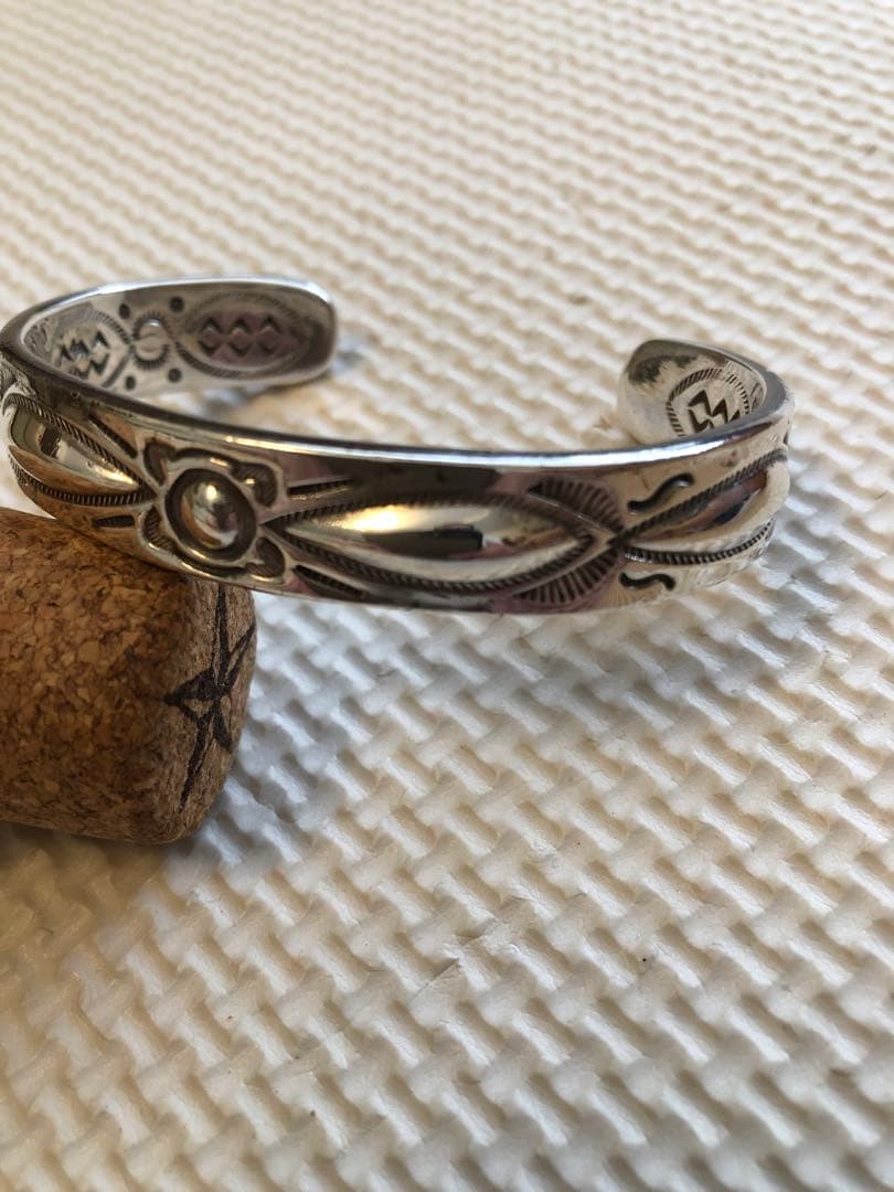 レイ アダカイ　ダブルスタンプバングル