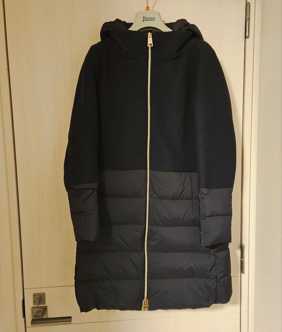 HERNO ヘルノ ウール×ナイロン 異素材切替ダウンコート ネイビー 42
