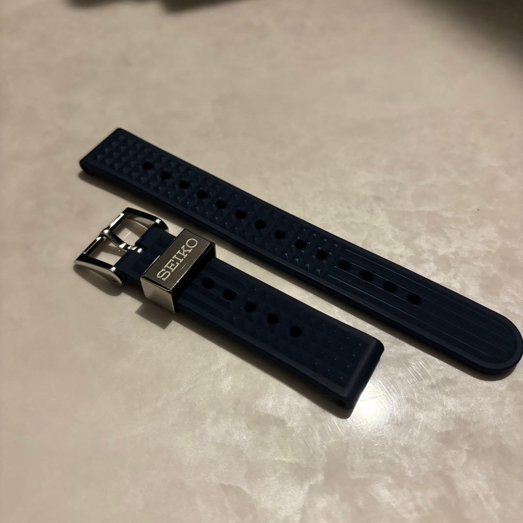セイコーラバーベルト ネイビー　SEIKO ラグ幅19ミリ