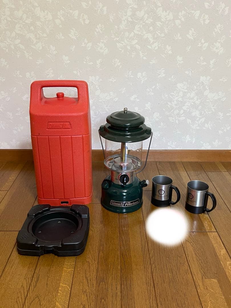 ビンテージ‼️Coleman ランタン(液体燃料式)&シェルカップ2セット！