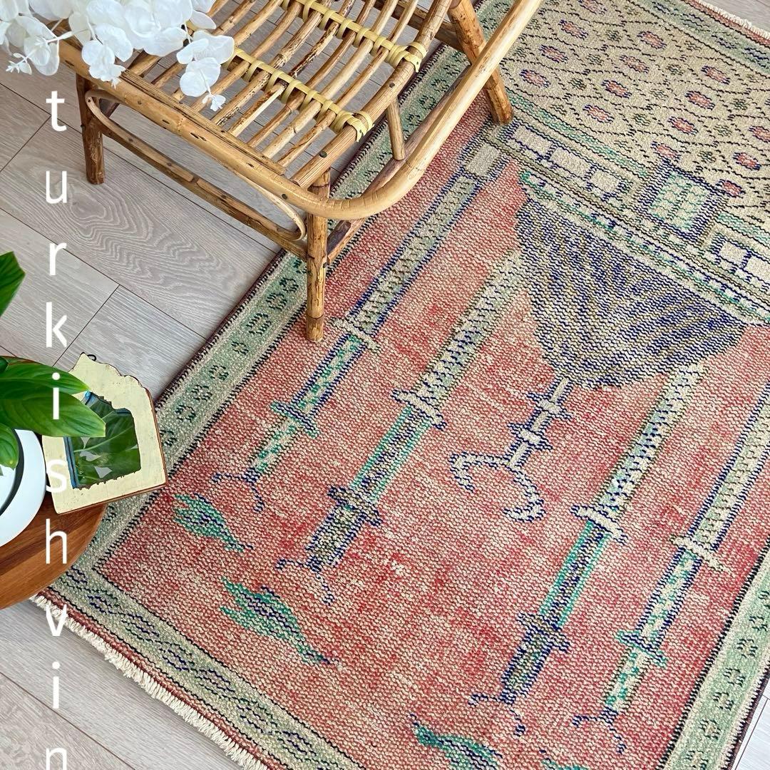 レッド✳︎グリーン　アート塔　パープル　リバーシブル　トルコヴィンテージラグ