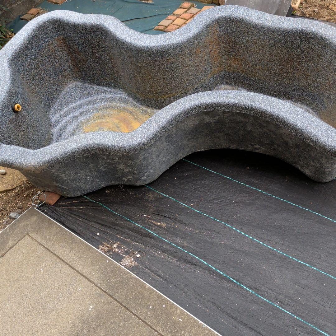 みかげひょうたん池中古プラ引き取り限定です。