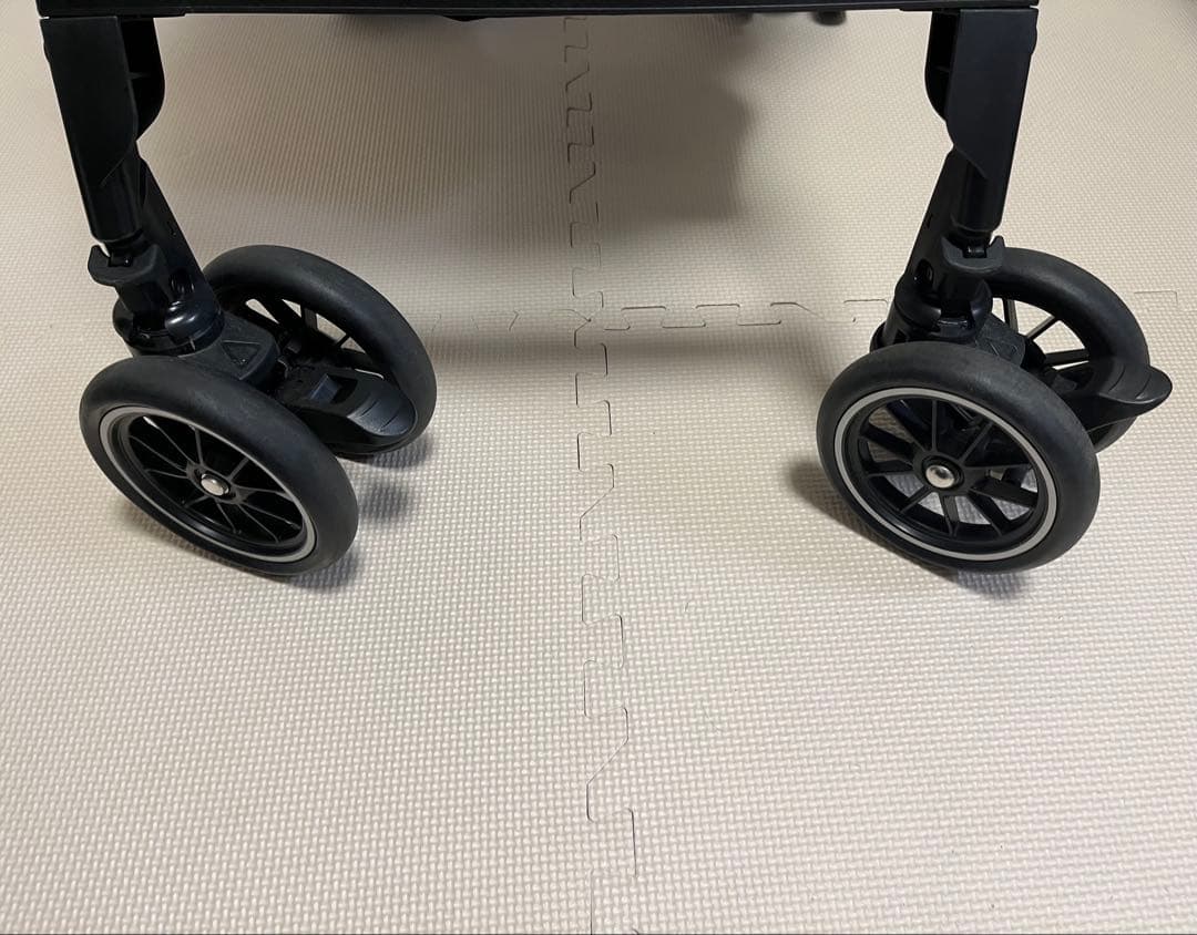 Combi メチャカルハンディ オート4キャス ベビーカー レッド