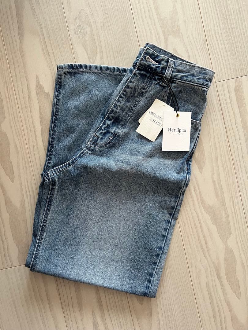 【新品】Herlipto Milano straight jeans 23