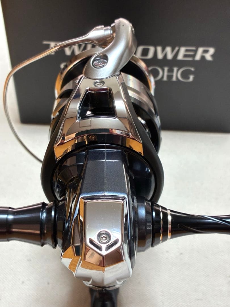 ゴ*ロ様 【美品】シマノ スピニングリール 21ツインパワーSW 6000HG【