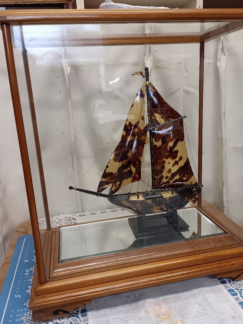 鼈甲帆船置物 木製台座付き