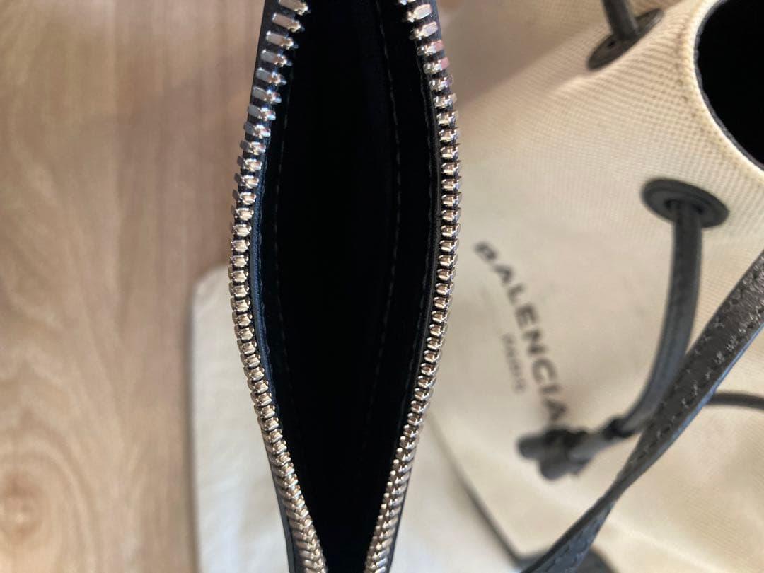 バレンシアガ　巾着バック　バケツバック