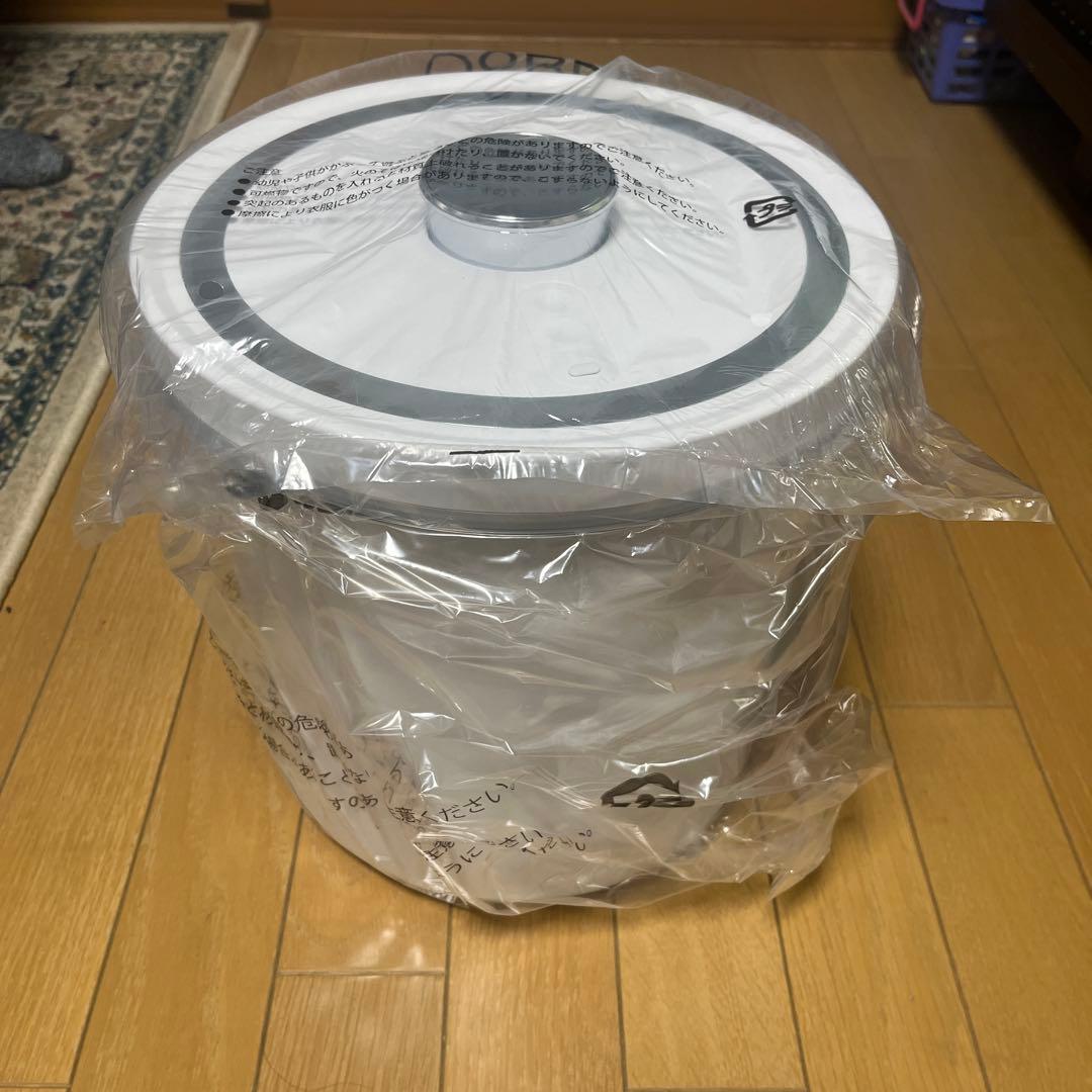 【未使用開封品】OoBLE OB-001WH真空保存容器 ホワイト