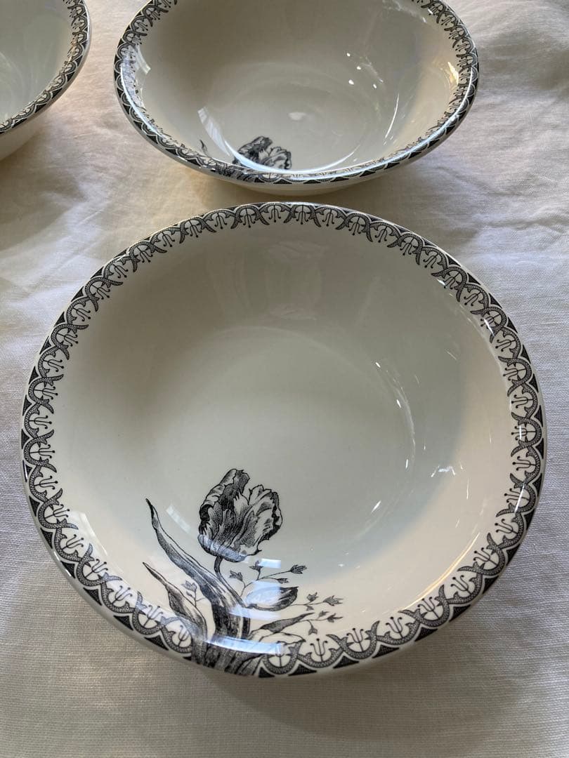 新品未使用 ジアン／GIEN チューリップ／ブラック シリアルボール4枚セット