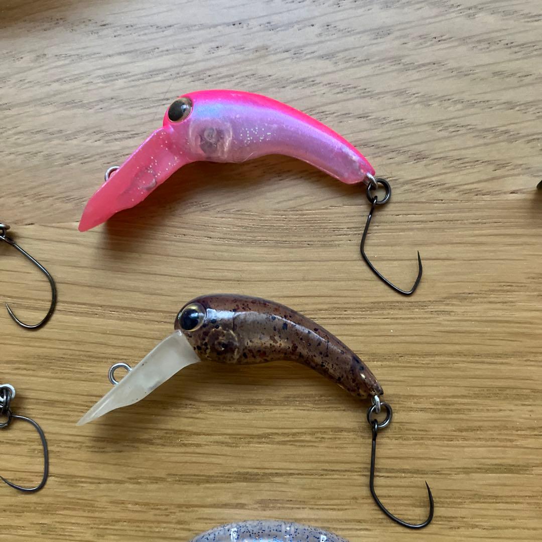 VERSUS WAVEケースとクランクベイト他　管釣りルアー 37個セット