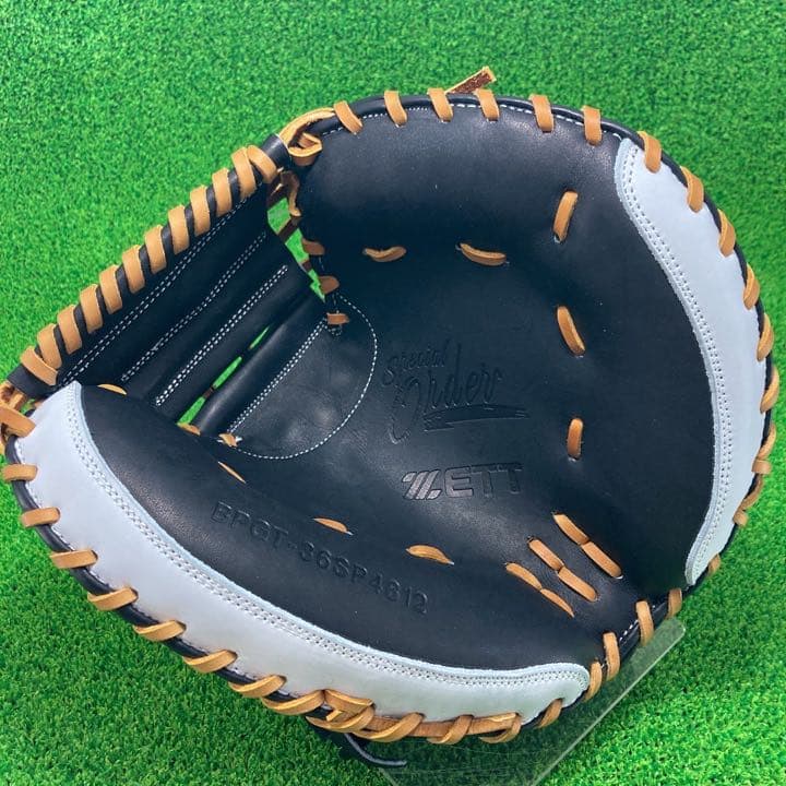 ZETT ゼット 捕手用 キャッチャーミット 右投げ 硬式グローブ　696