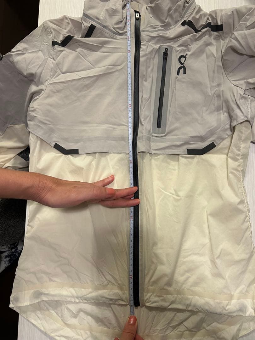 On ウィンドジャケット レディース XS グレー/ホワイト