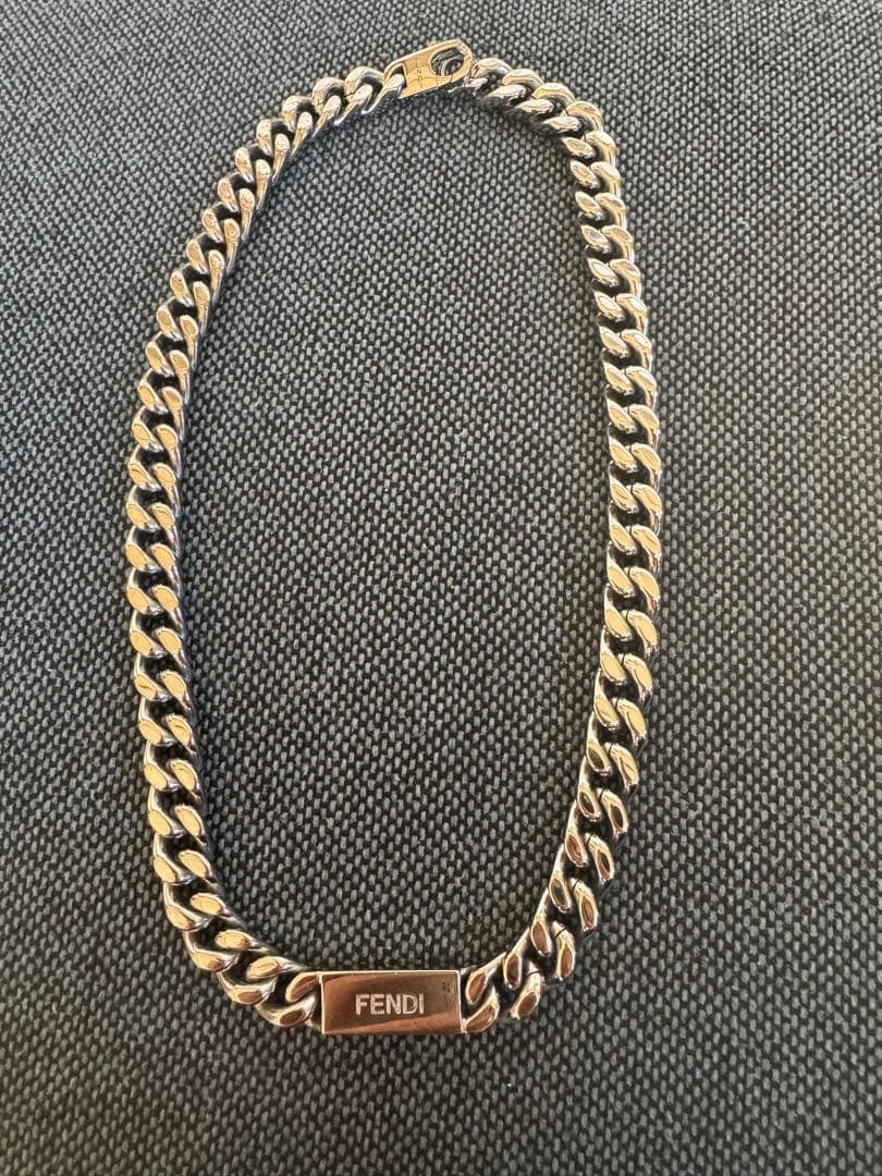 FENDI チェーンネックレス シルバー