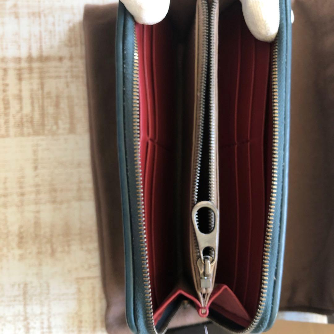 ボッテガヴェネタ　編み込みラウンドファスナー長財布