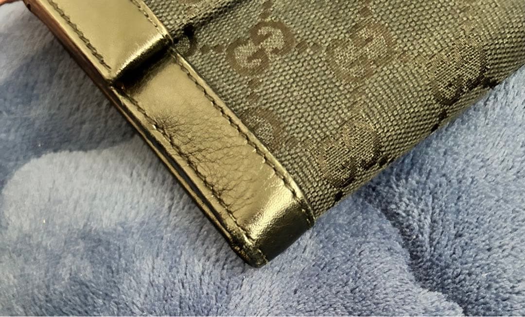 再値下げ☆GUCCI 二つ折り財布