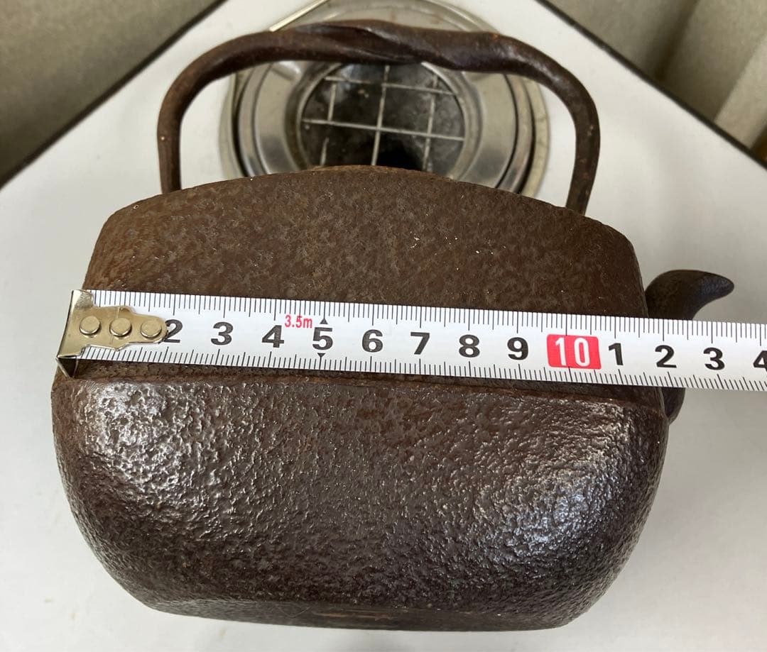 南部鉄器　四角型鉄瓶　小槌型の蓋　南部盛岡三厳堂