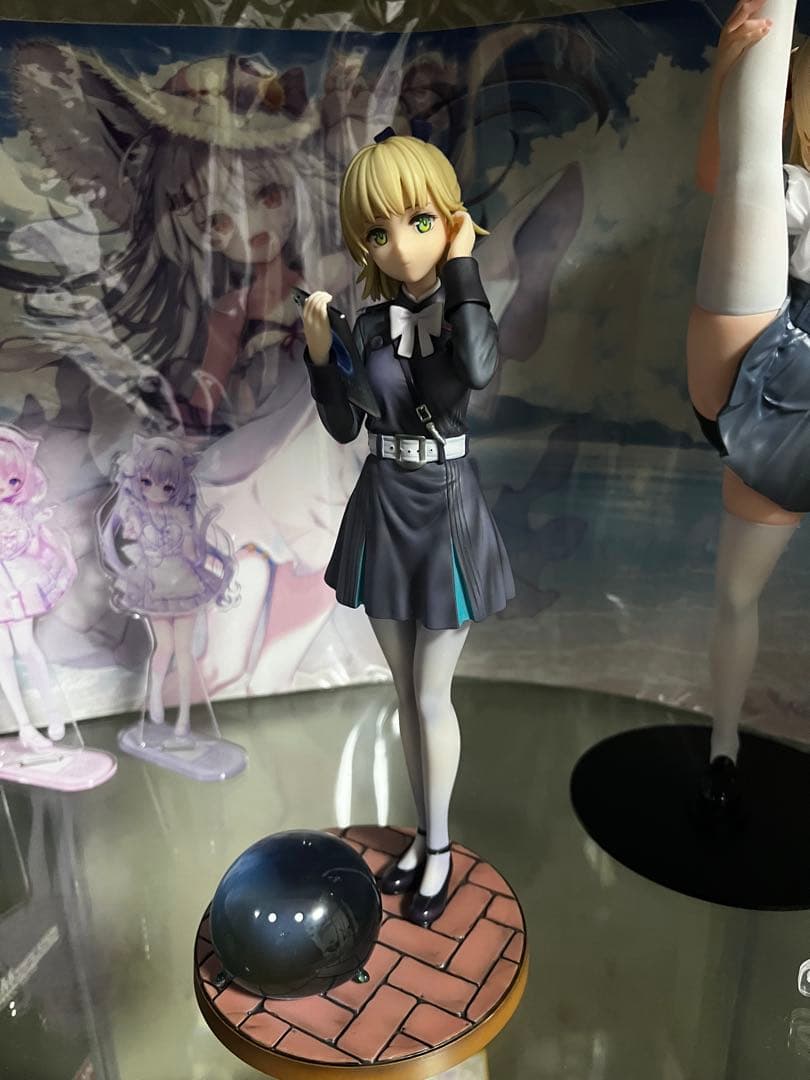 ヘブンバーンズレッド 七瀬七海＆ナービィ 1/7 スケールフィギュア