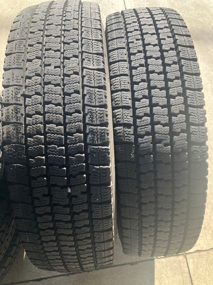 タイヤ・ホイール 215/85R16 M935