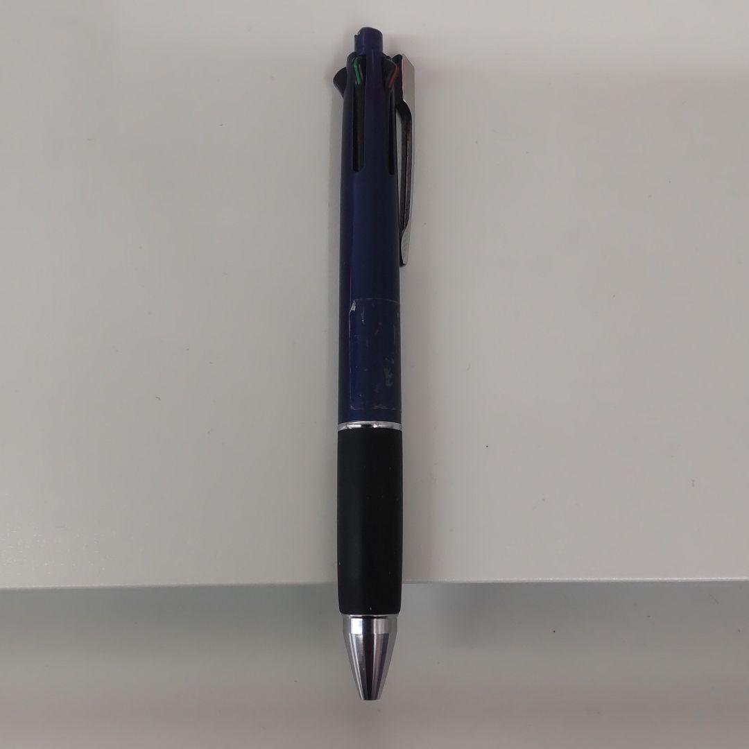 ４色ボールペンです！