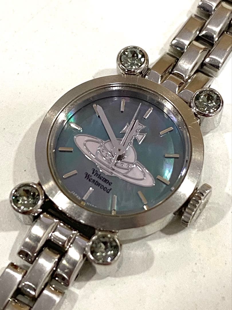 Vivienne Westwood ダイヤモンドシェルウォッチ 腕時計