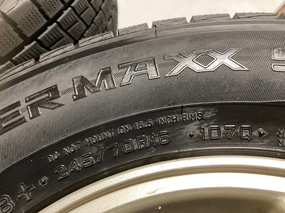 Austinさん専用④2022年バリ山！ダンロップ 245/70R16デリカ等