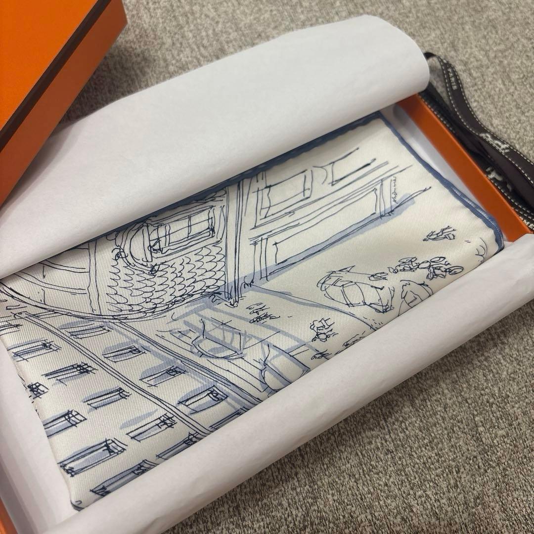 新品　エルメス　スカーフ　屋根の上の庭　希少　ガヴロッシュ　ホワイト、ブルー