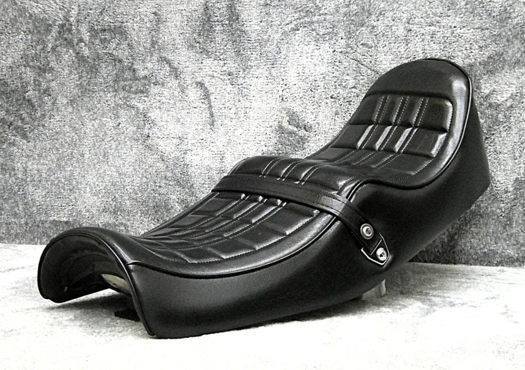 NC36 黒E4柄 カスタムシート /チョビ三CB400four