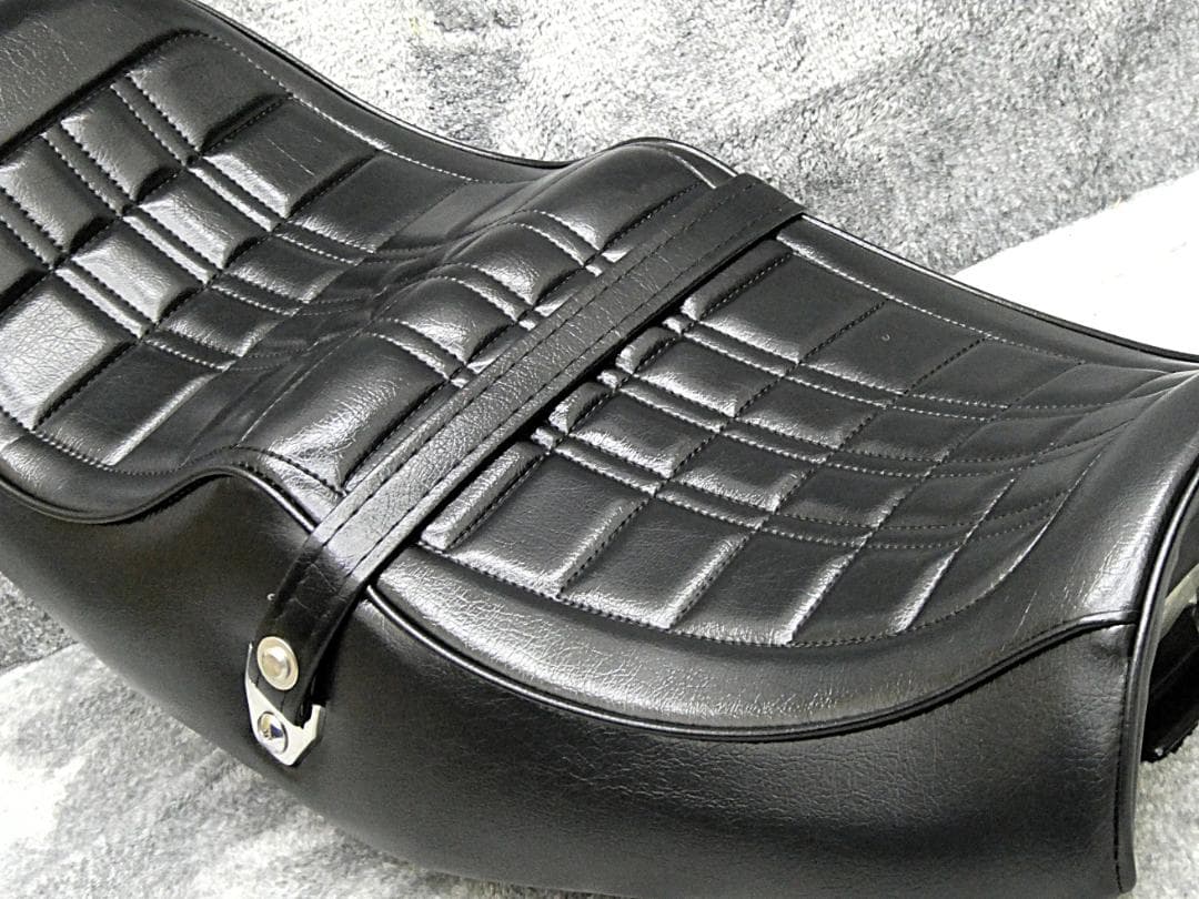 NC36 黒E4柄 カスタムシート /チョビ三CB400four