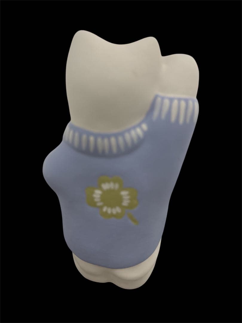 工房輪葉葉招き猫　カーディガンさん