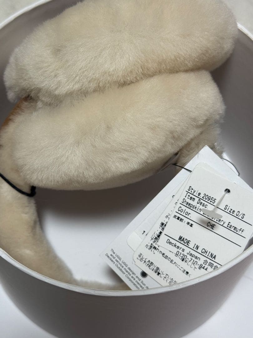 ugg イヤーマフ　チェスナット