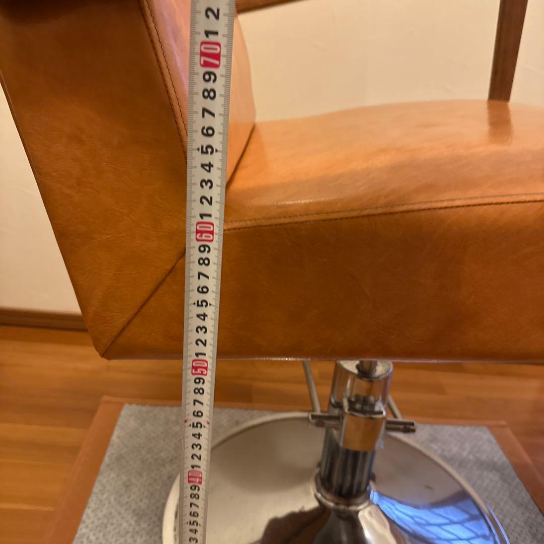 マテリ リベット（キャメル）丸ベース セット椅子