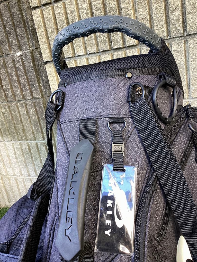 OAKLEY オークリースタンドキャディバッグ