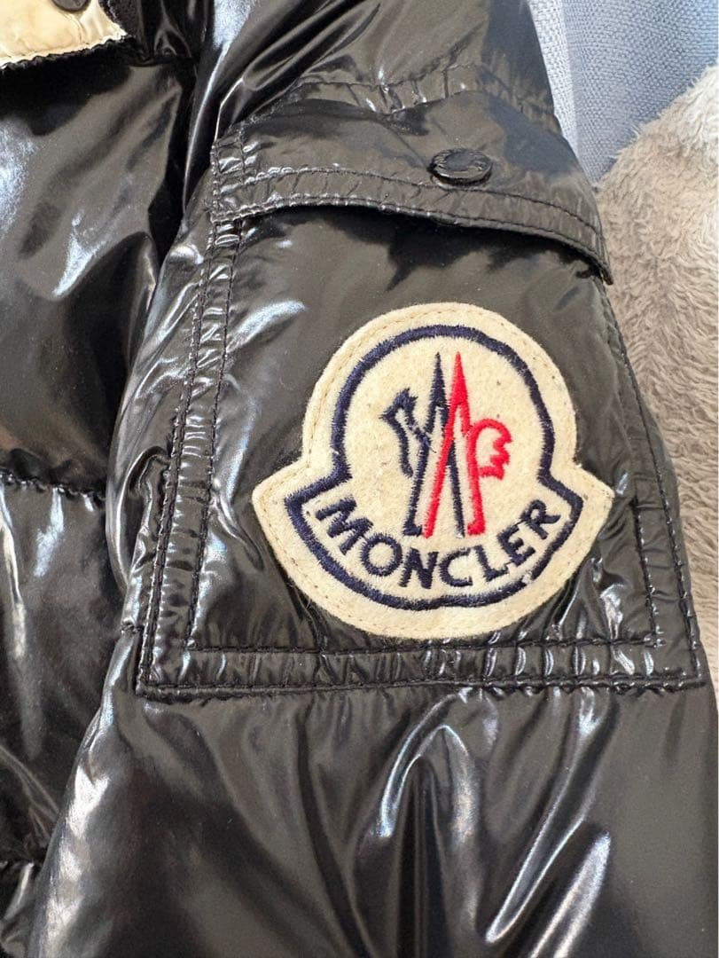 MONCLER 黒 フード付きダウンジャケット　サイズ1