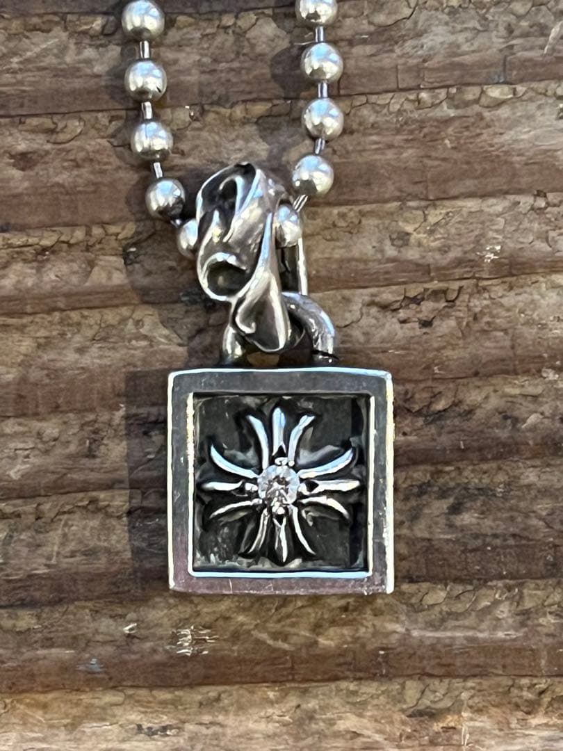 クロムハーツ フレームド CHプラス 1ダイヤ チャーム 925 シルバー