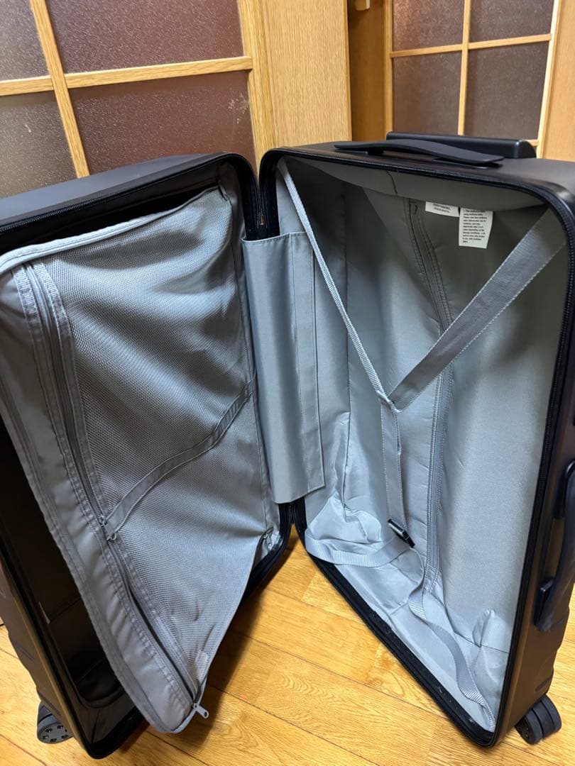 無印良品の75ℓスーツケース※今日売りたいです