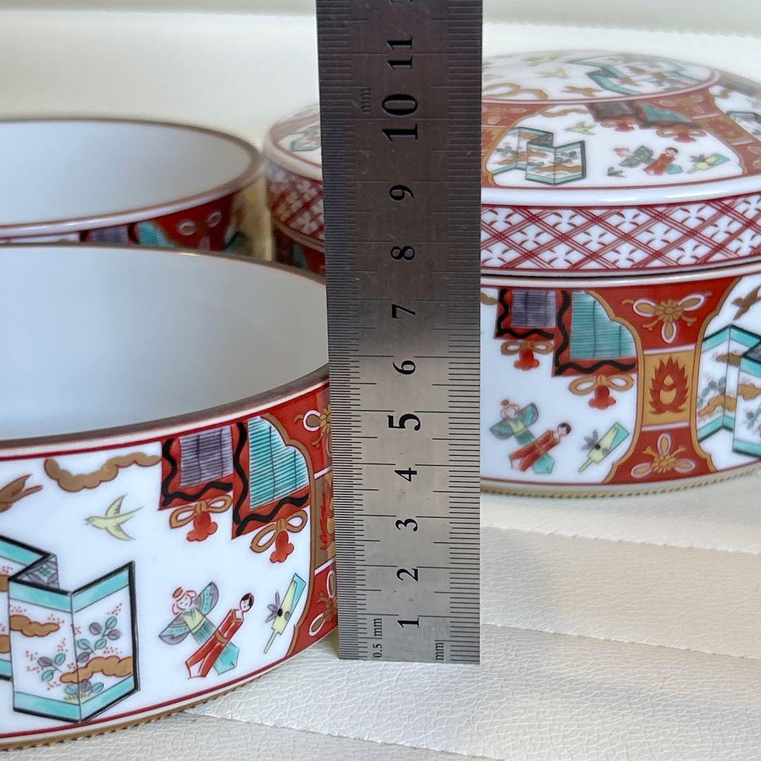 三洋陶器　龍峰窯　古伊万里羽子板　三段重　蓋付き重ね鉢　金彩　赤絵　色絵　お重