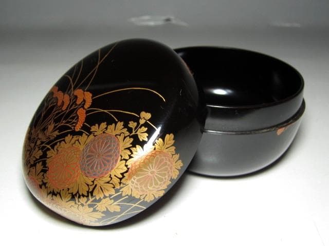 千家十職 塗師 中村宗哲 春草絵平棗 裏千家十四代 淡々斎花押　　　m172