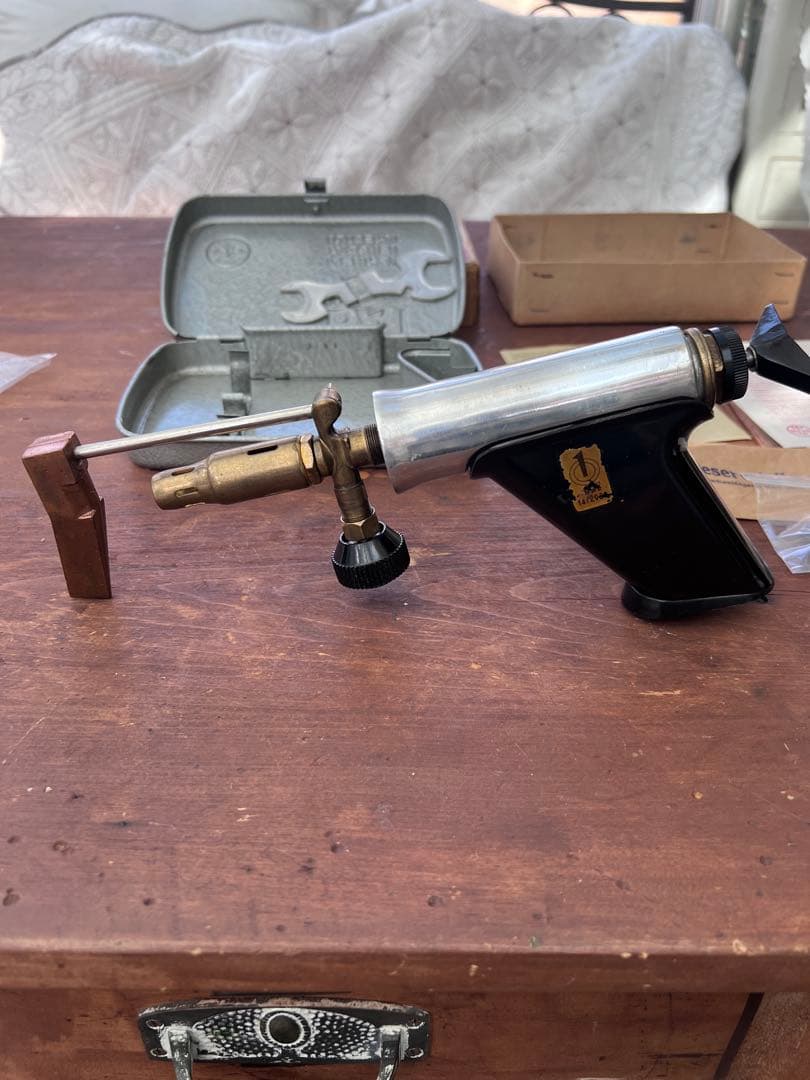 とても珍しいハンドガン型のドイツ製バーナーBAT。