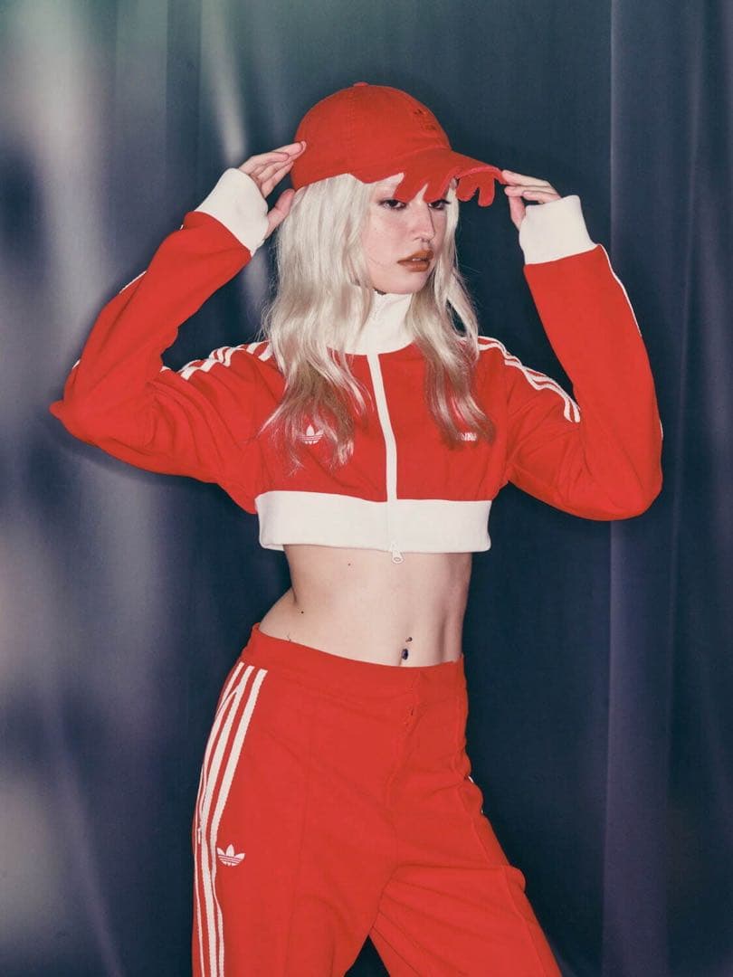 adidas AVAVAV キャップ