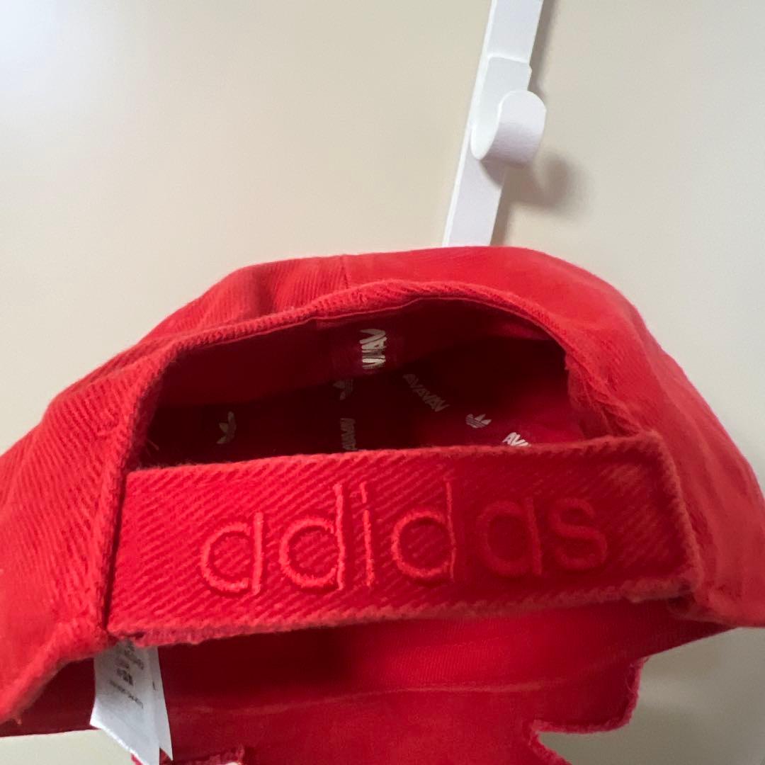 adidas AVAVAV キャップ