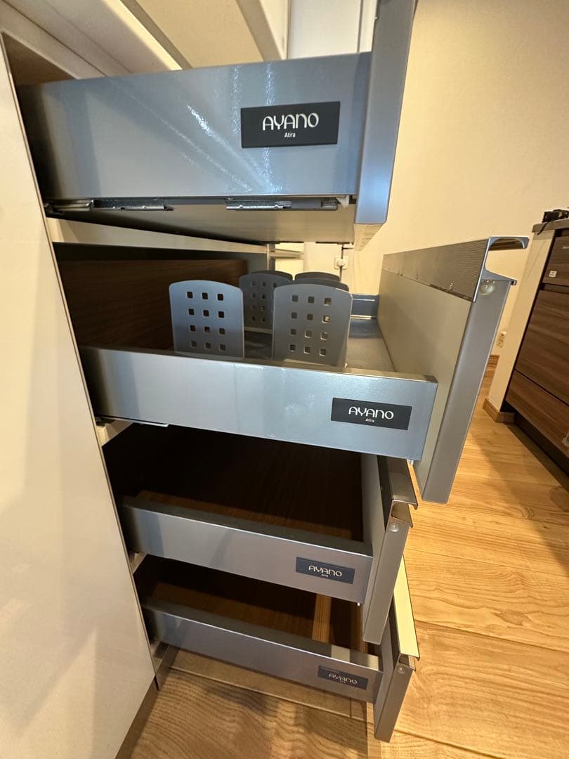 綾乃製作所　AXベイシス　パールホワイトキッチンカウンター　8月2日20時まで