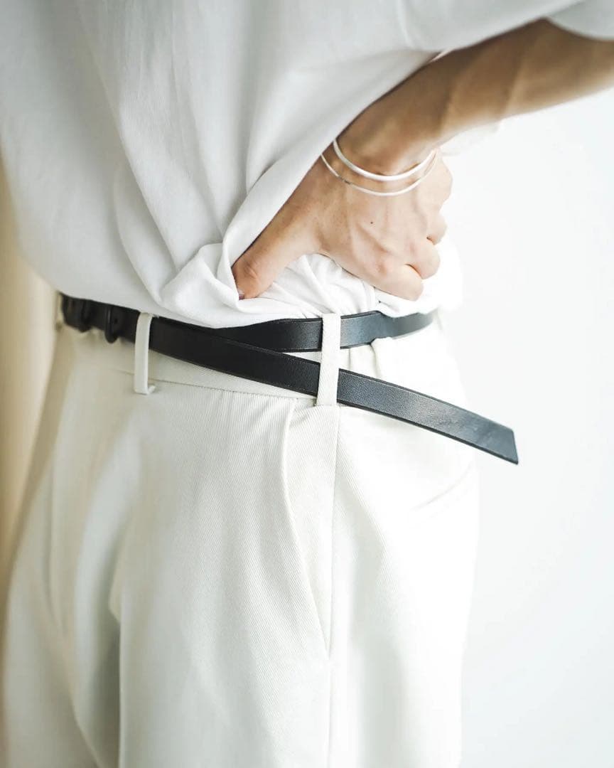 小物 ANCELLM NARROW LEATHER BELT (BLACK)