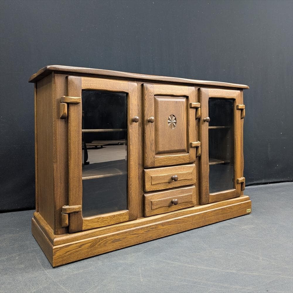 河本家具　オーク　無垢　サイドボード　リビングボード　キャビネット　飾り棚