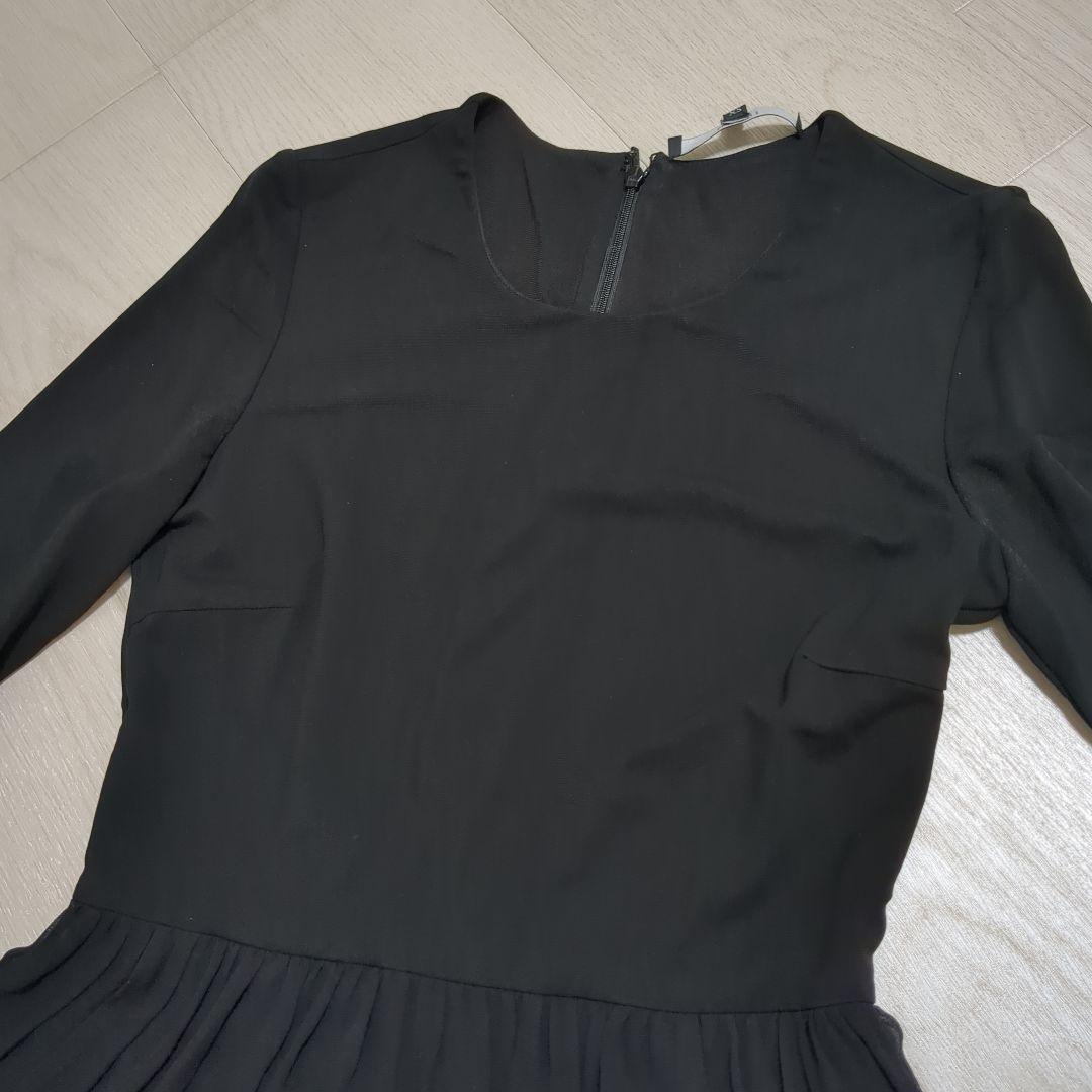 【美品】GUCCI 膝丈ワンピース ベルト付き ブラック　XS　細身