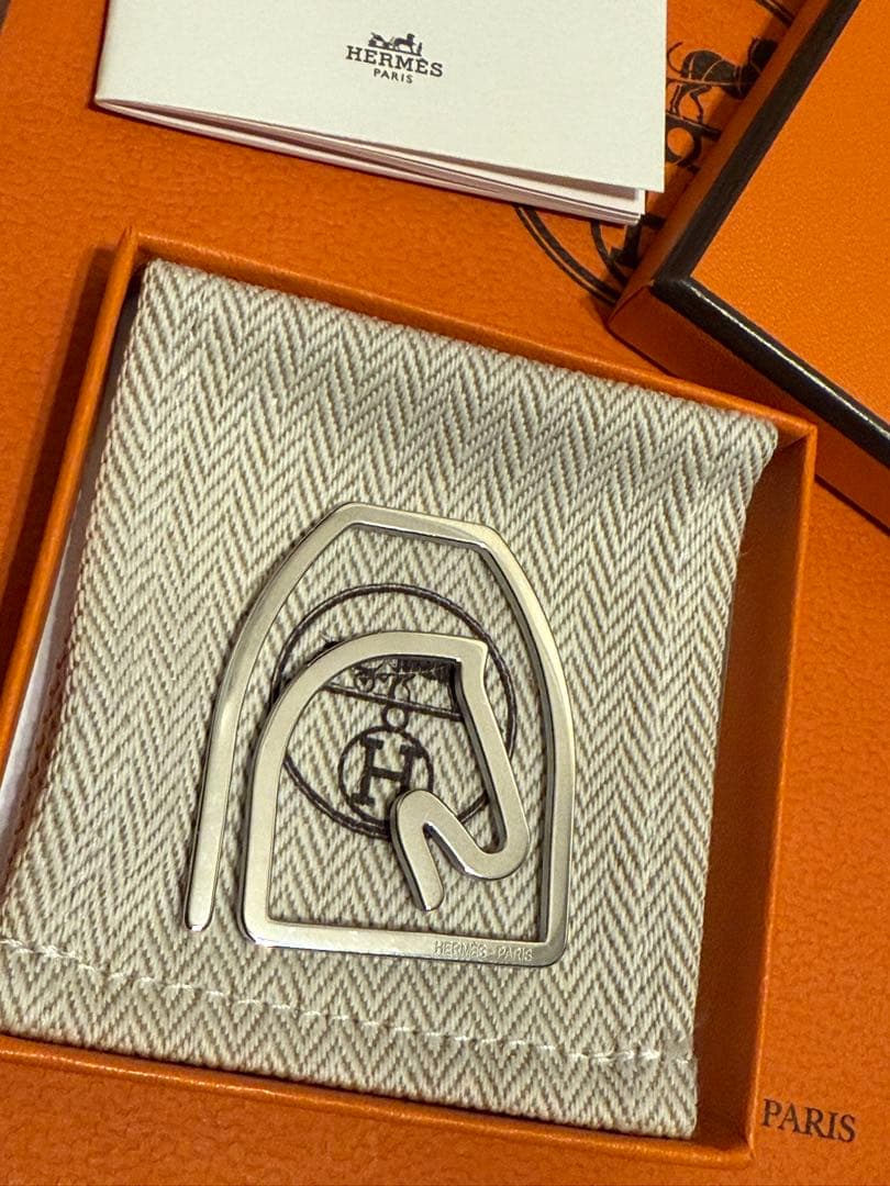新品・未使用　HERMES(エルメス)のマネークリップ 《エケストル》