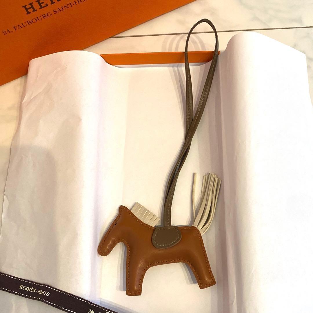 HERMES ロデオチャームPM エトゥープ/クレ/ゴールド　W刻印新品未使用品