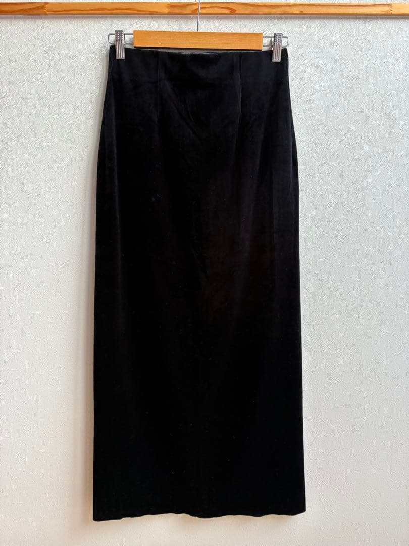 todayful ペンシルベロアスカート