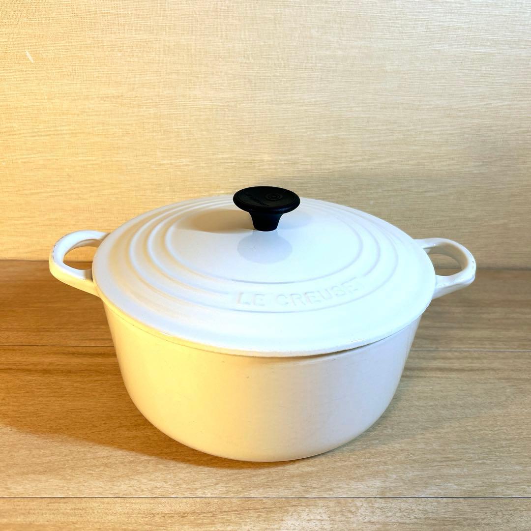 ルクルーゼ　ココットロンド　22cm ホワイト　両手鍋　鍋